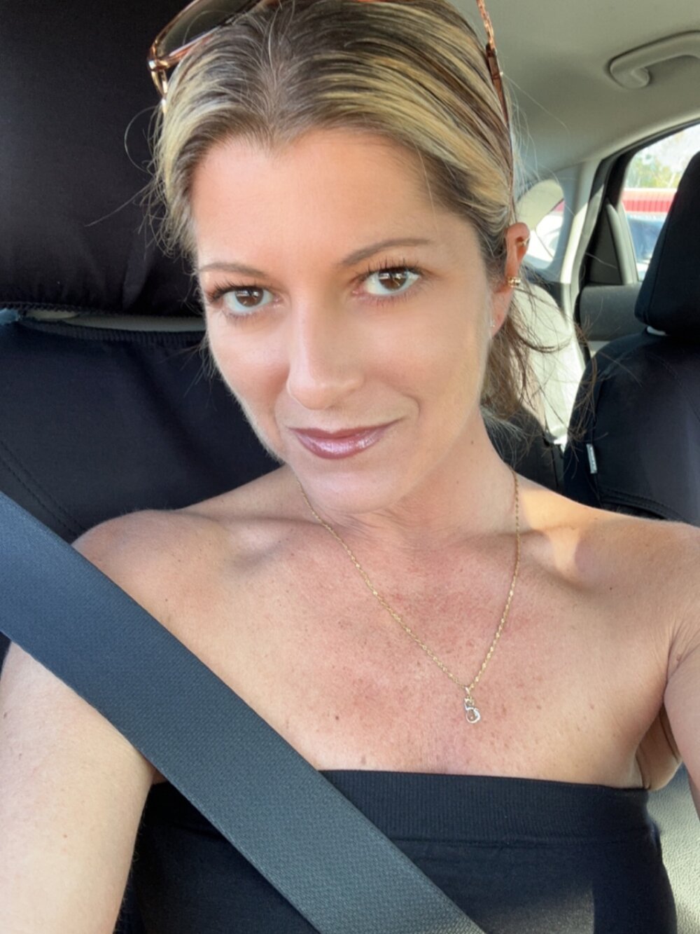 nikkiblisss Videos: Cam4 ChatUrbate Online - ONScreens.me