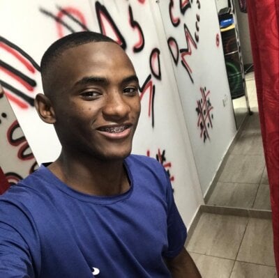 santiago21l from stripchat