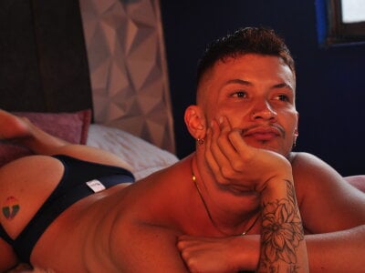 nicolasblair from stripchat