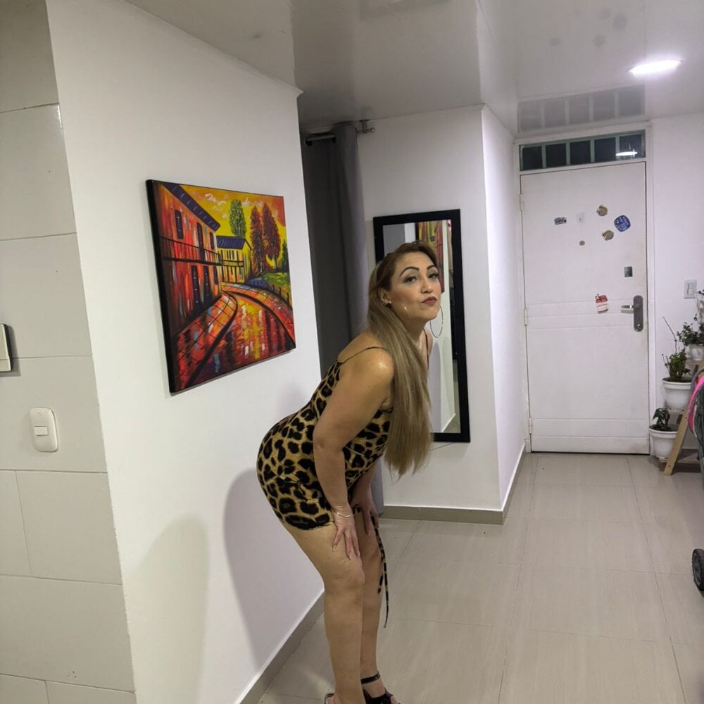 anyclark_ profile