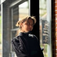PollyEllersf Adlı Modelin Çevrimdışı Sohbet Odası
