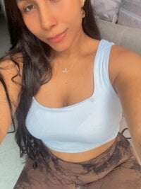 sweet_ass22_'s Offline Chat Room