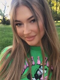 LeaNaughty's webcam live show