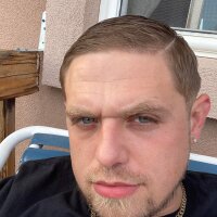 Iwf6996's Offline Chat Room