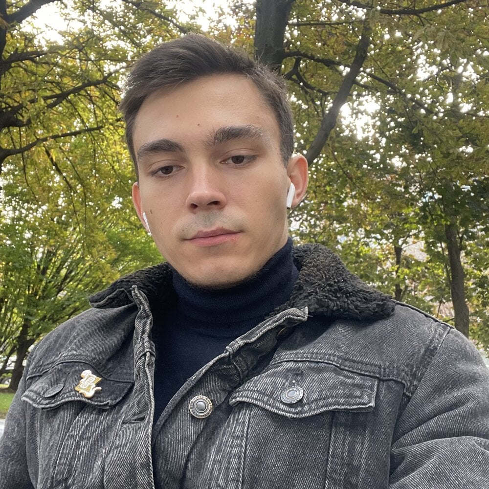 sakura131 from stripchat