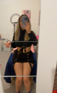 SpanishBabeXo's Offline Chat Room