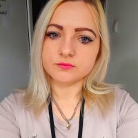 blondyss' Offline XXX Chat