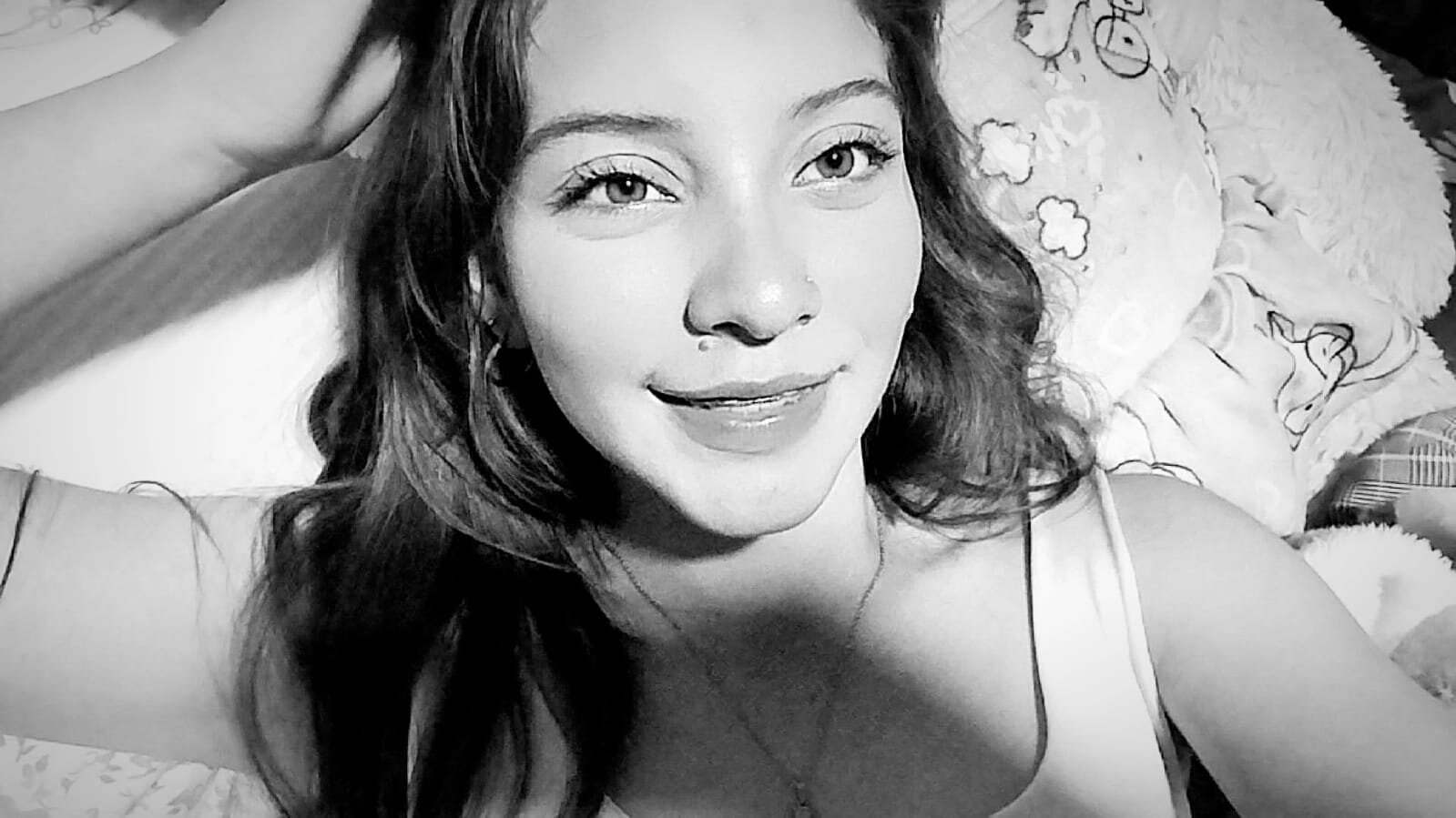 SweetKiraa_