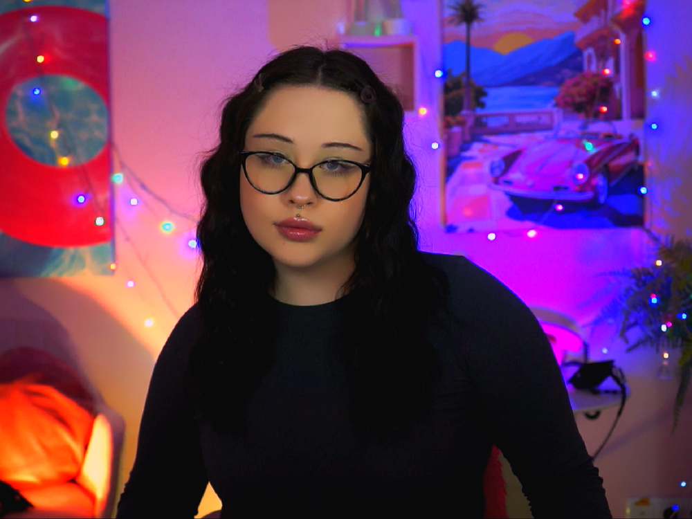 onaircams.com tinabakers_ livesex profile in where-is-your-heart cams