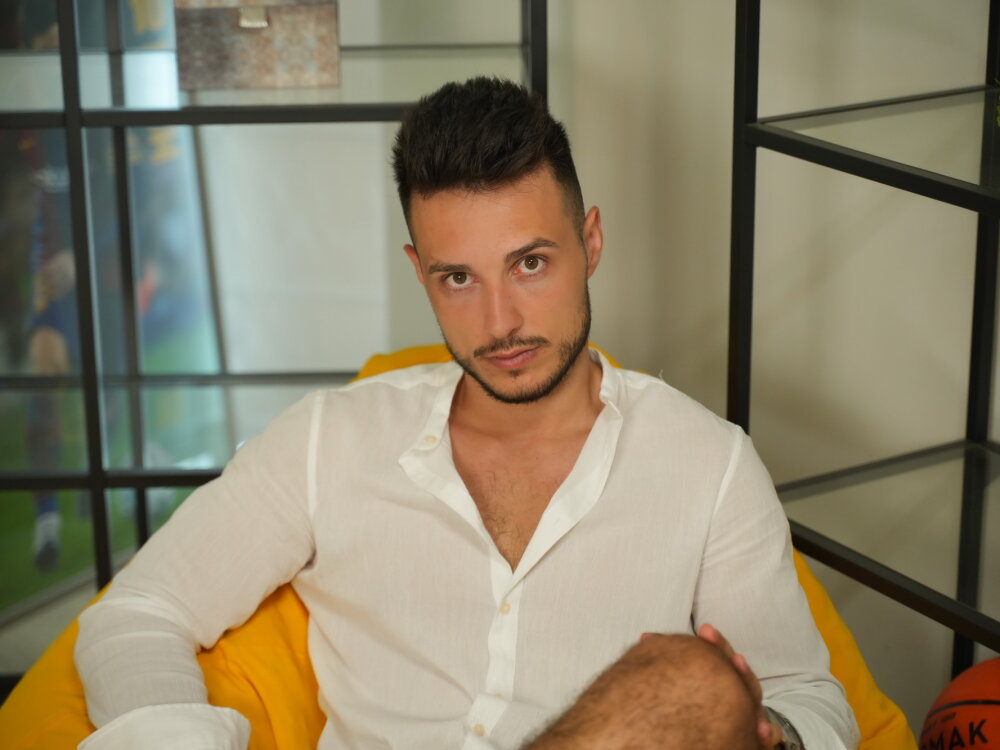 BobbyGrantX 💐 online nude webcam