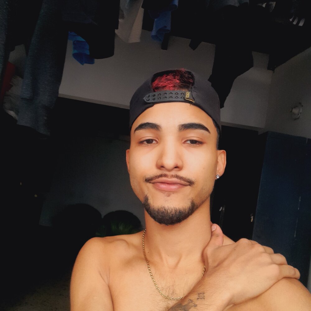 Boy_Rockxx's Offline XXX Chat