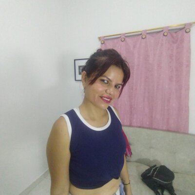 roxana_mm from stripchat