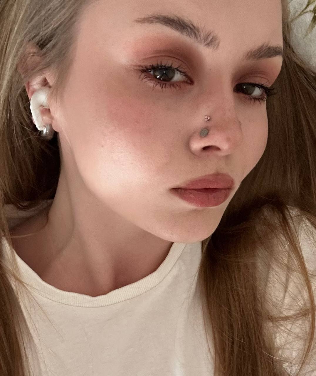 Giles_Nika
