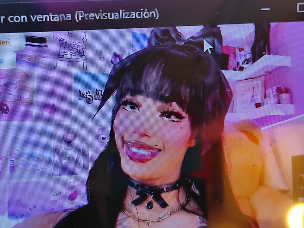 BABY_LYANNA's Offline XXX Chat
