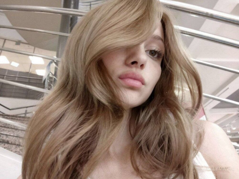 stripchat angiesacks webcam profile pic via cam-performer.com