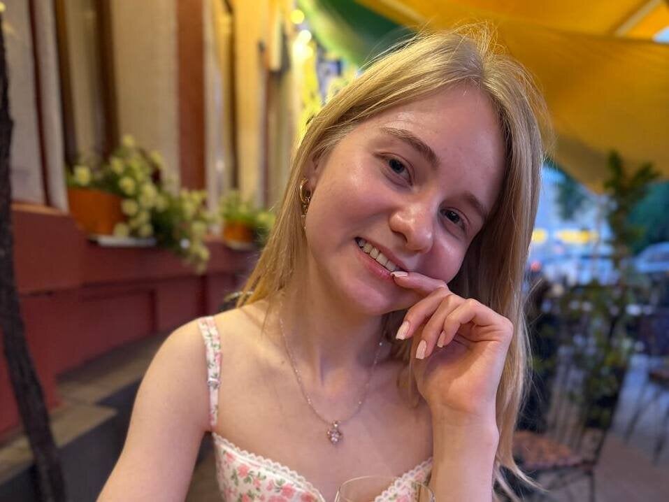 Cam girl OdelinaFicken