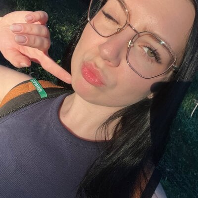 DoraRobertos - new brunettes