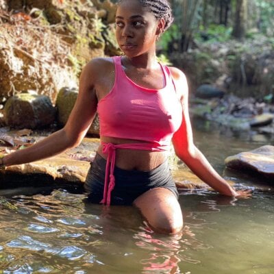 Alexia_Ebony