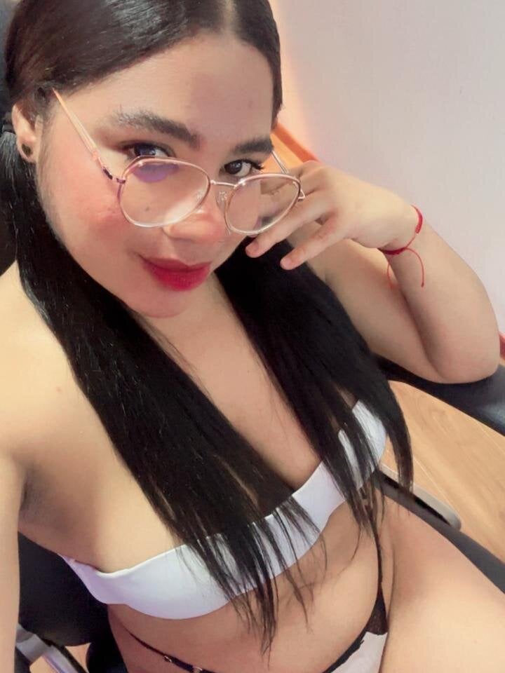 stripchat melissahex webcam profile pic via free6cams.com