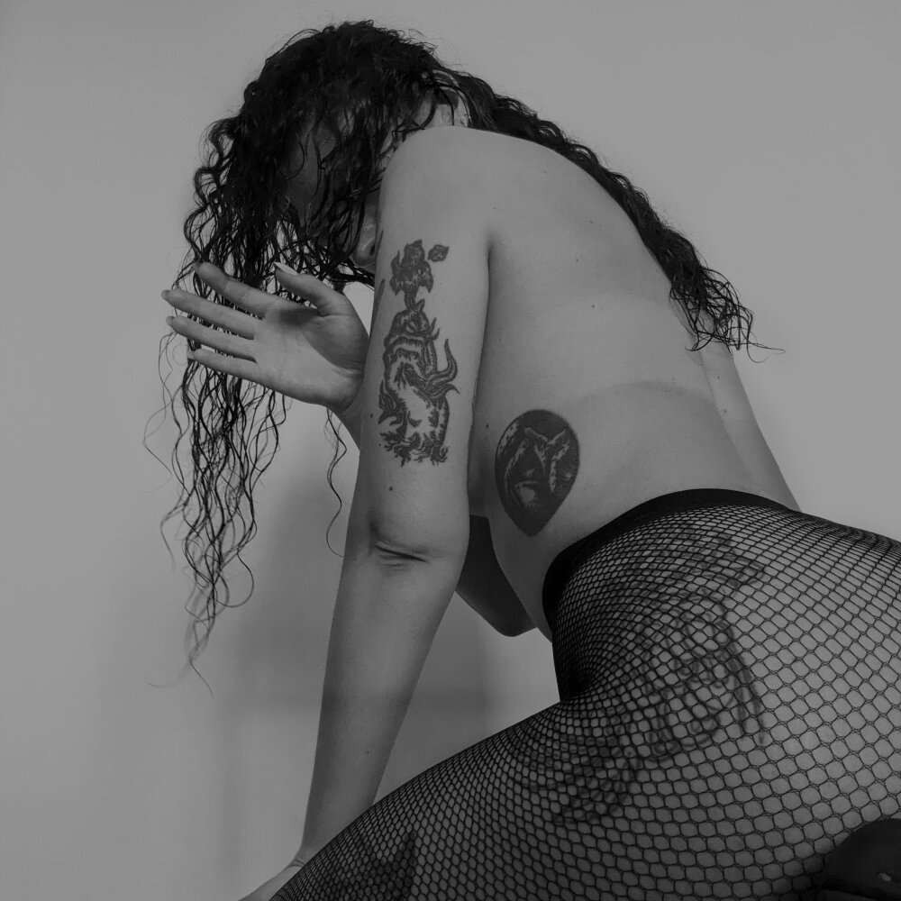 Live sex webcam photo for _owner #289905189