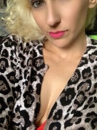 Cute_femme's webcam live show