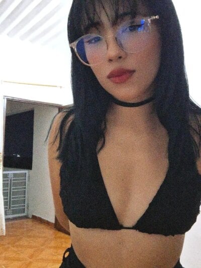 hinata_hot20 from stripchat