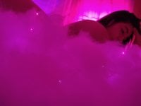 ana_summer's Offline Chat Room
