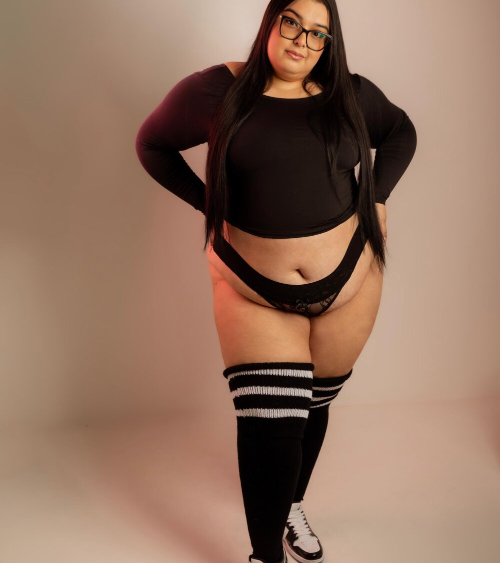 Live sex webcam photo for Apriilpeach_ #289974105