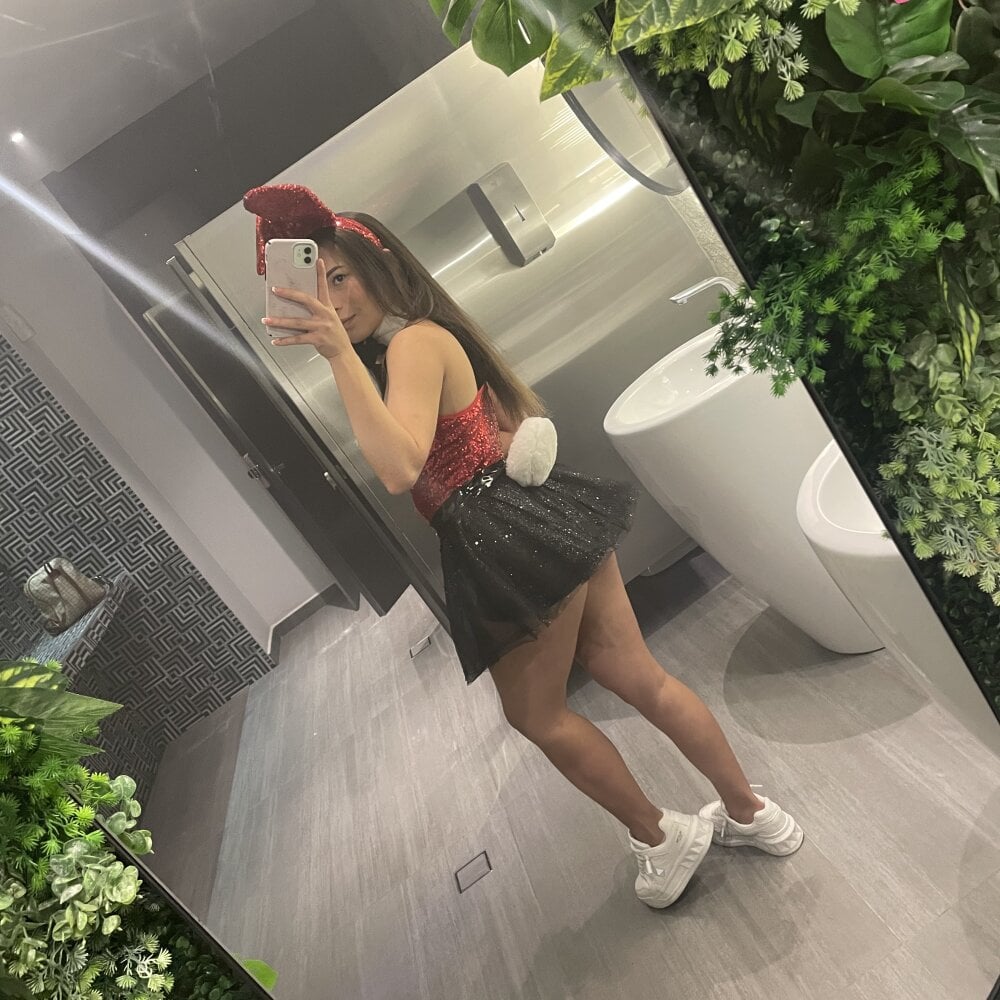 liliana_777 webcam profile - Gabonese