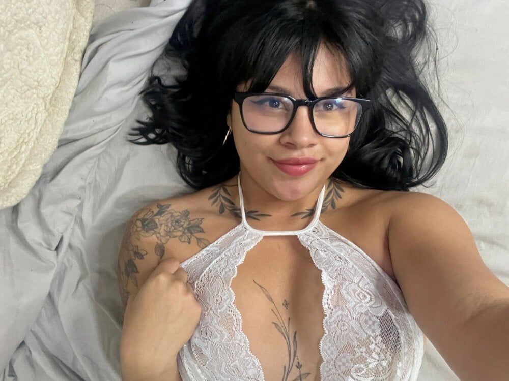 Chat +18 off-line de hott_miaa