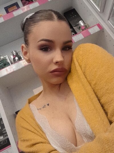 CassieCartter - Stripchat Girl 