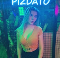 Dinky_pinky's Offline Chat Room