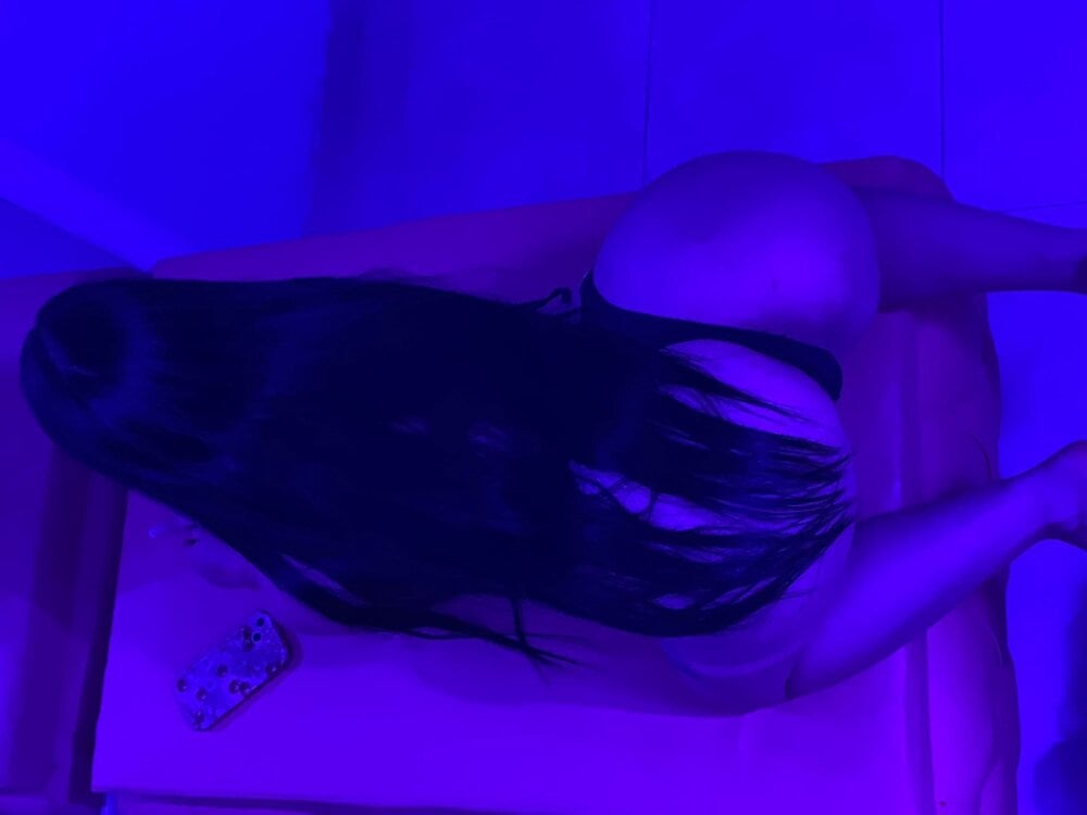 livesex.fan katherinesweett_ livesex profile in land-of-pleasures cams