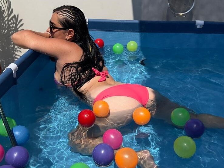 submissive_girls_bdsm from stripchat