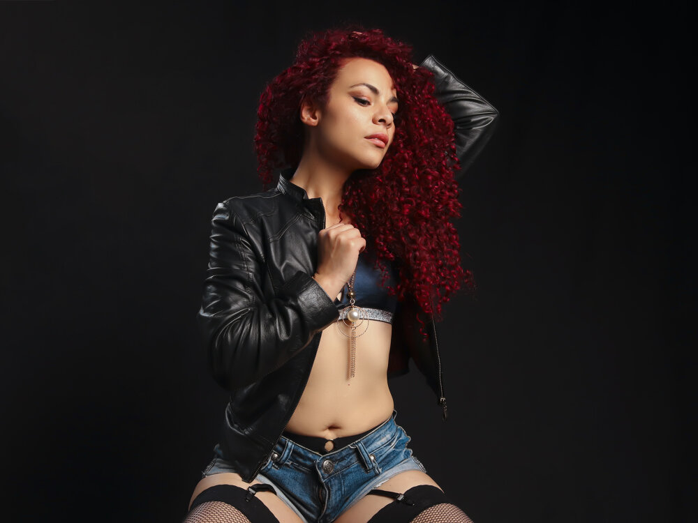 DonnaRedcurly_ 📣 live naked stream