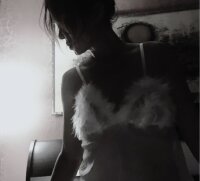 Erotic_lisaX's Offline Chat Room