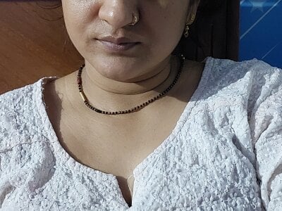 Lonlygirlpriya7