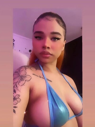 BarbieCurly888 - Stripchat Girl 