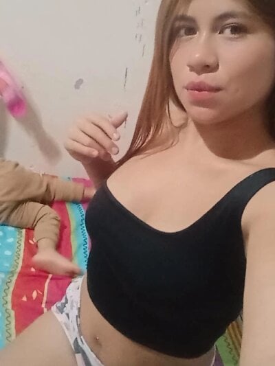 sexcam show Zharethh