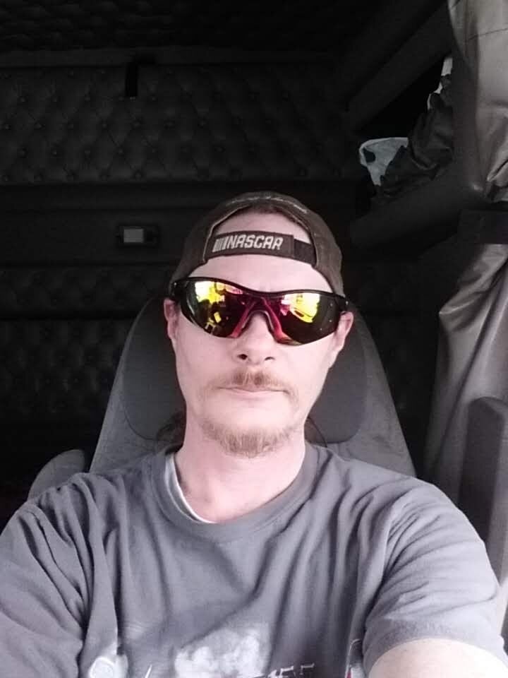truckerlove69のオフラインXXXチ��ャット