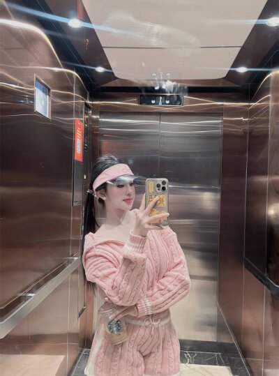 koko51858 Live Cam on StripChat