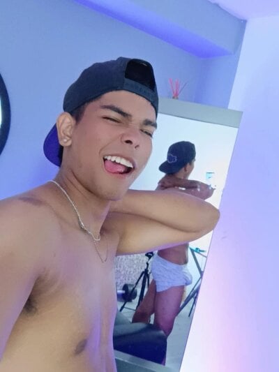 _raul_lima - Stripchat Lovense Cam2cam Eroticdance Boy 