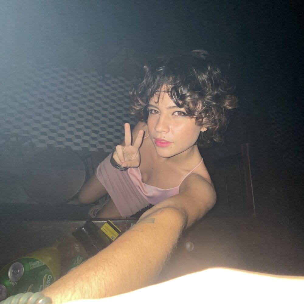 aby_home from stripchat