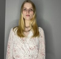 EleneCrafton's Offline Chat Room
