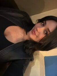 lauradaft's webcam live show