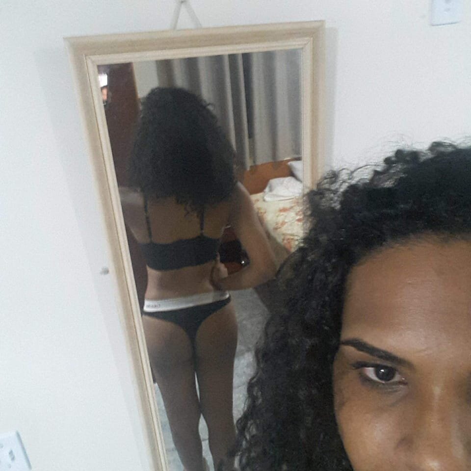 thaysabelinatti's Offline XXX Chat