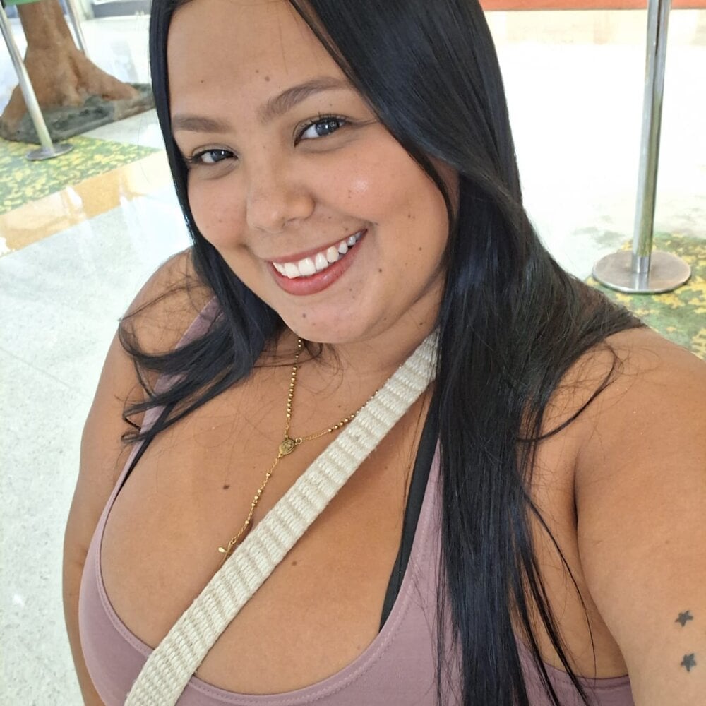 sexlivecamsites.com jasminboobs_ livesex profile in where-you-get-hot cams