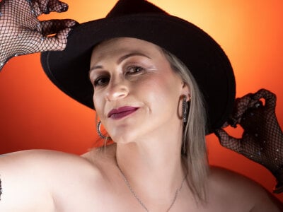 Charlot_milf