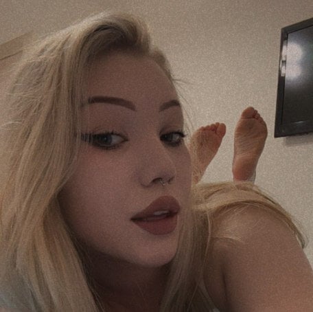 PollyTaylor_ profile