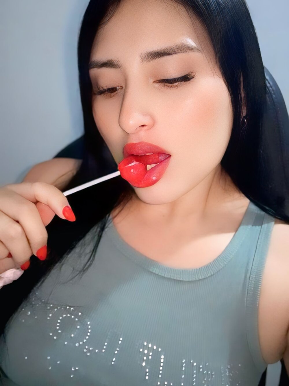 Vanessa3289's Offline XXX Chat